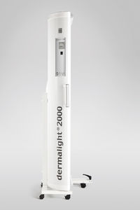 Phototherapielampe für Dermatologie / auf Rollen
