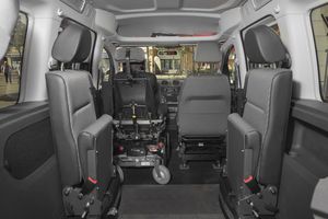 Fahrzeug für Personen mit eingeschränkter Mobilität / Großraumlimousine / Benzin / Diesel / rückwärtiger Eingang