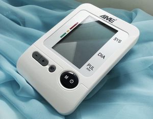 automatischer Blutdruckmonitor / Arm