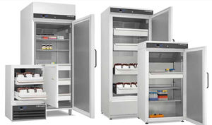 Laborkühlschrank / vertikal / automatisches Abtauen / 1 Tür