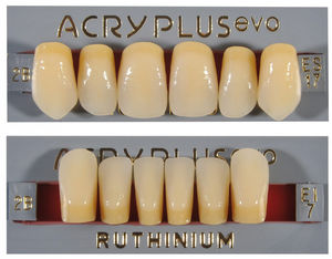 Acrylzahnprothese / für Vorderzähne / für hintere Zähne