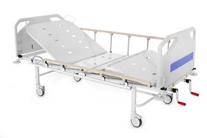 Krankenhausbett / manuell / Pflege / auf Rollen