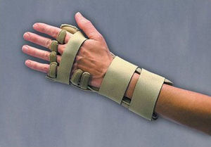 Handschiene / Druckentlastung des Mittelarmnervs