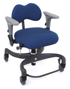 Stuhl für Büro / auf Rollen / mit Armlehnen / höhenverstellbar