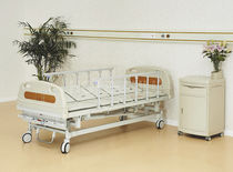 Pflegebett / Krankenhaus / manuell / neigbar