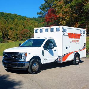 Rettungswagen mit Patientenraum