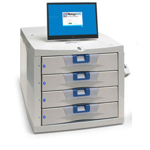 Automatisierter Ausgabeschrank / für Apotheken