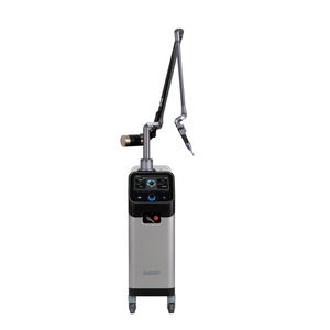 Laser für Pigmentläsionen / zur Tattooentfernung / Nd:YAG / auf Wagen