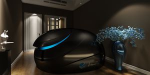Floatingkammer mit Sonotherapie-Lautsprechern
