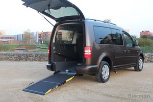 Fahrzeug für Personen mit eingeschränkter Mobilität / Großraumlimousine