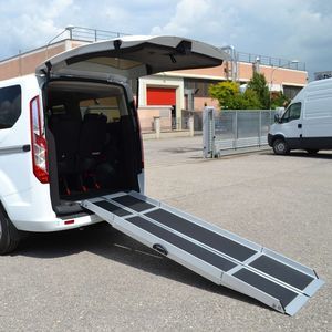 Zugangsrampe für Autos