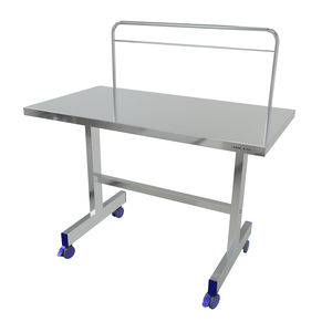 Edelstahlinstrumententisch 1