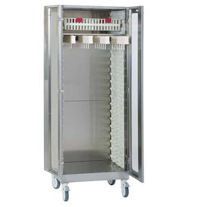 Schrank mit Schlüssel 1