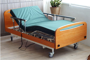 Pflegebett 1