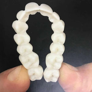 Zahnmedizinisches Material / PMMA