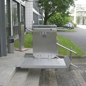 Treppenlift für Rollstühle