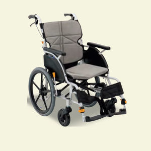 passiver Rollstuhl 1
