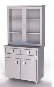 Schrank für OP-Bereich