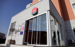 Tür für Gesundheitseinrichtungen 1