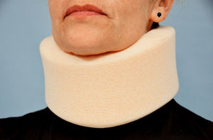 Schaumstoffzervikalstütze 1