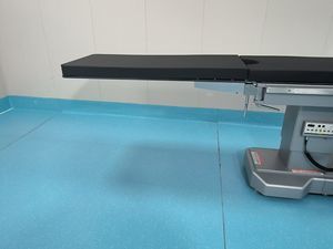 Armstütze für OP-Tisch