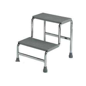 Stufentritt mit 2 Stufen