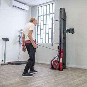 Lat-Pulldown-Kraftstation