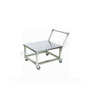 medizinischer Wagen 1
