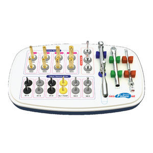 Instrumentenset für Dentalimplantologie