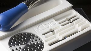 Instrumentenset für Dentalimplantologie 1