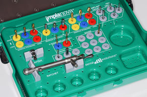 Instrumentenset für Dentalimplantologie