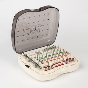 Instrumentenset für Dentalimplantologie