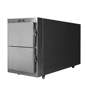 Leichenkühlzelle / 2 Körper