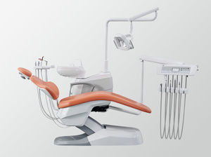 Dentaleinheit mit elektrisch bedientem Stuhl