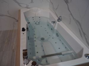 Einsitzer-Kurbadewanne