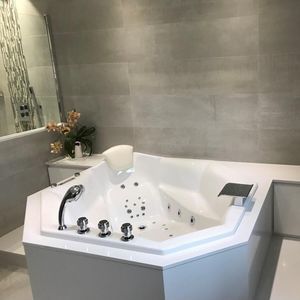 Einsitzer-Kurbadewanne