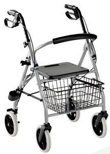 Rollator mit 4 Rädern 1