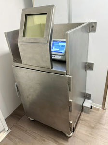 Schrank mit Schlüssel 1