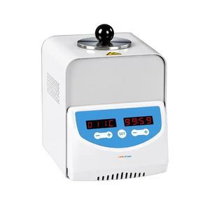 Medizinischer Sterilisator / Mikrobiologie 1