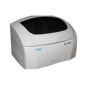 automatisiertes biochemisches Analysegerät