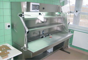 Labor-Arbeitsstation / Makroskopie