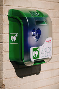 Schrank für Defibrillator
