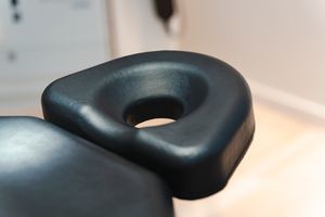 Kopfstütze für OP-Tisch 1