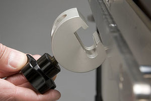 Klammer für OP-Tisch / aus Aluminium 1