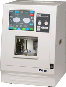 Bearbeitung optischer Gläser / Facettiermaschine für optische Gläser 1