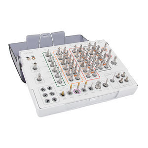 Instrumentenset für Dentalimplantologie 1