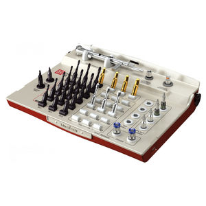 Instrumentenset für Dentalimplantologie