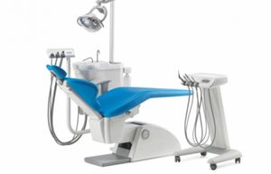 Dentaleinheit mit Instrumententräger