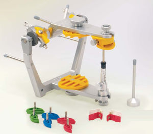 Dentaler Artikulator / halb-einstellbar