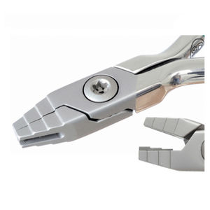 orthodontische Zange 1